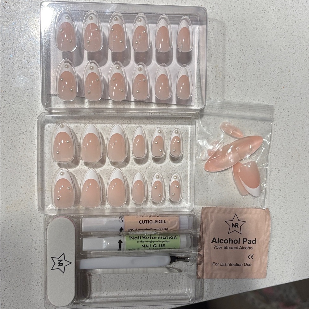 Nail Reformation French Pearl Medium Almond Press On Nails Bridal Wedding Nails - Picture 5 of 5